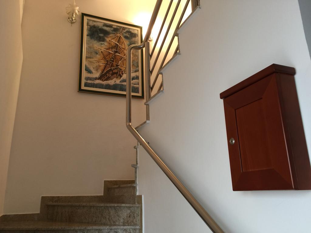 Apartmani Mainski Put 39 Budva Buitenkant foto