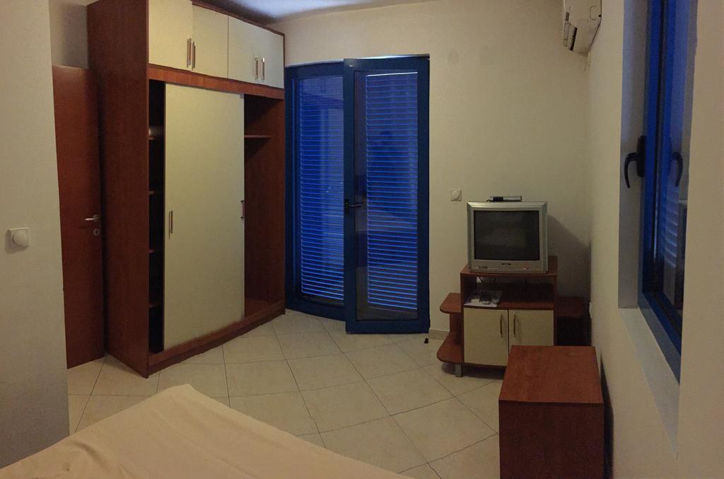 Apartmani Mainski Put 39 Budva Buitenkant foto